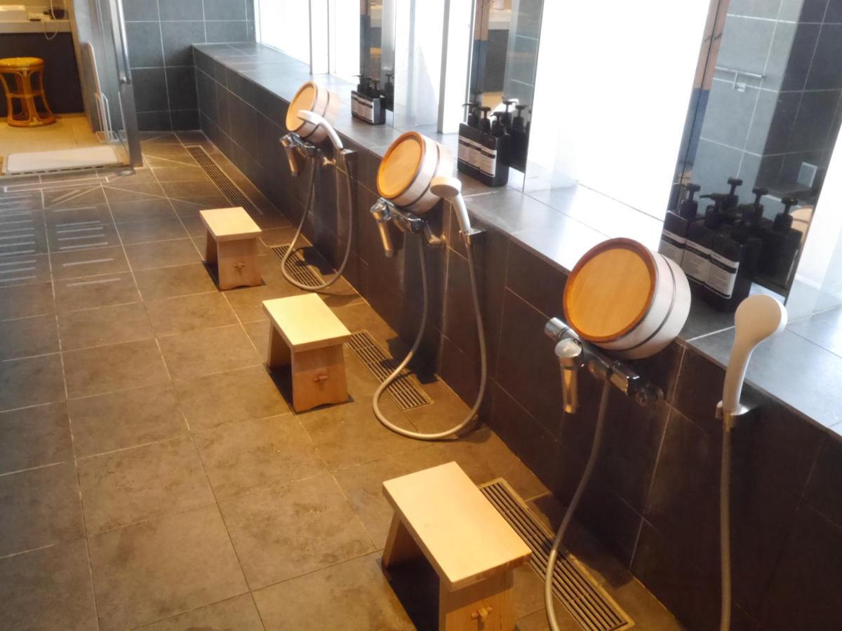 Hearts Capsule Hotel & Spa Hakata Fukuoka  Exterior foto